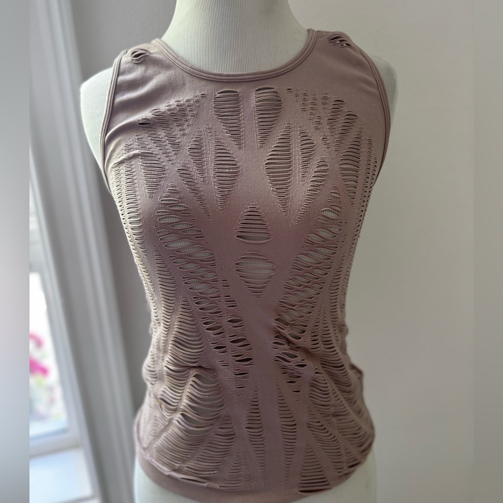 90 degrees tank top